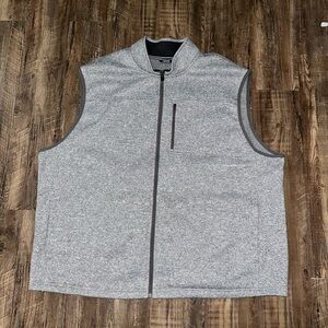 Izod Men's Light Gray Vest